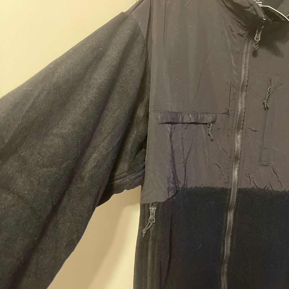 Lightweight pull over jacket - Picture 2 of 3